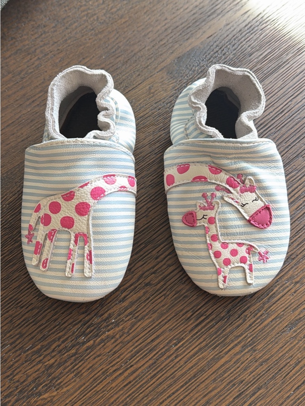 Robeez Light Blue & Pink Giraffe Stripe Baby Shoes SIZE 12-18 months